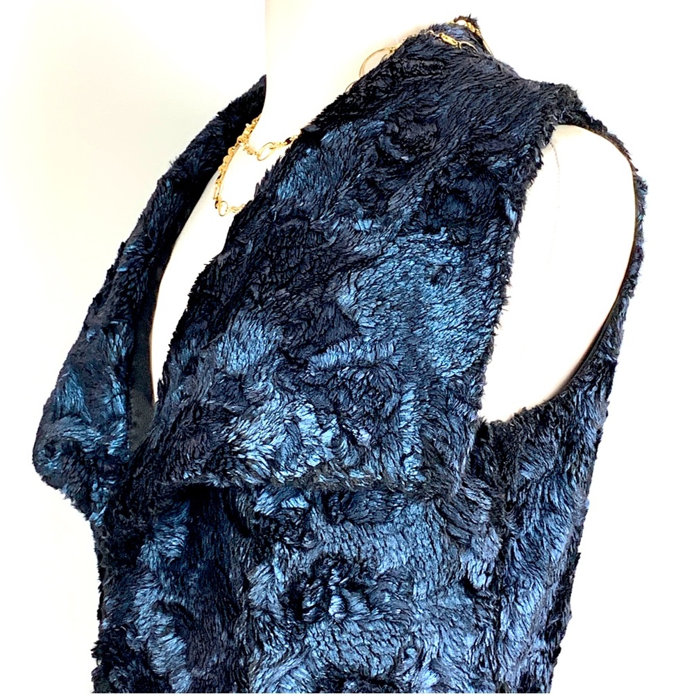 Katherine Barclay Cobalt Faux Fur Montreal Deep Blue Waterfall Vest Medium - Picture 8 of 16